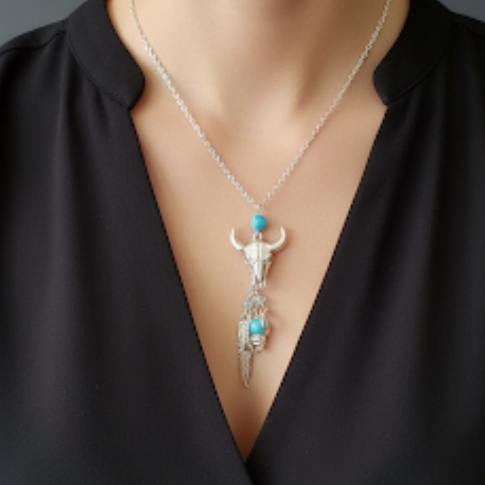 Women's‎ Antique Look Silver Tone Pendant Necklace with Charms, Cow Skull NEW